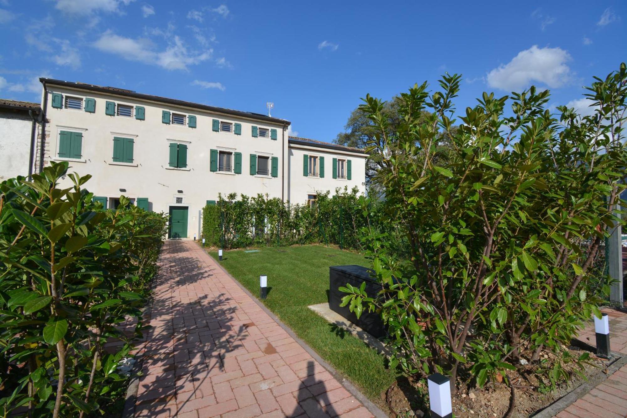Residence Corte Bellebarbe Rivoli Veronese 外观 照片